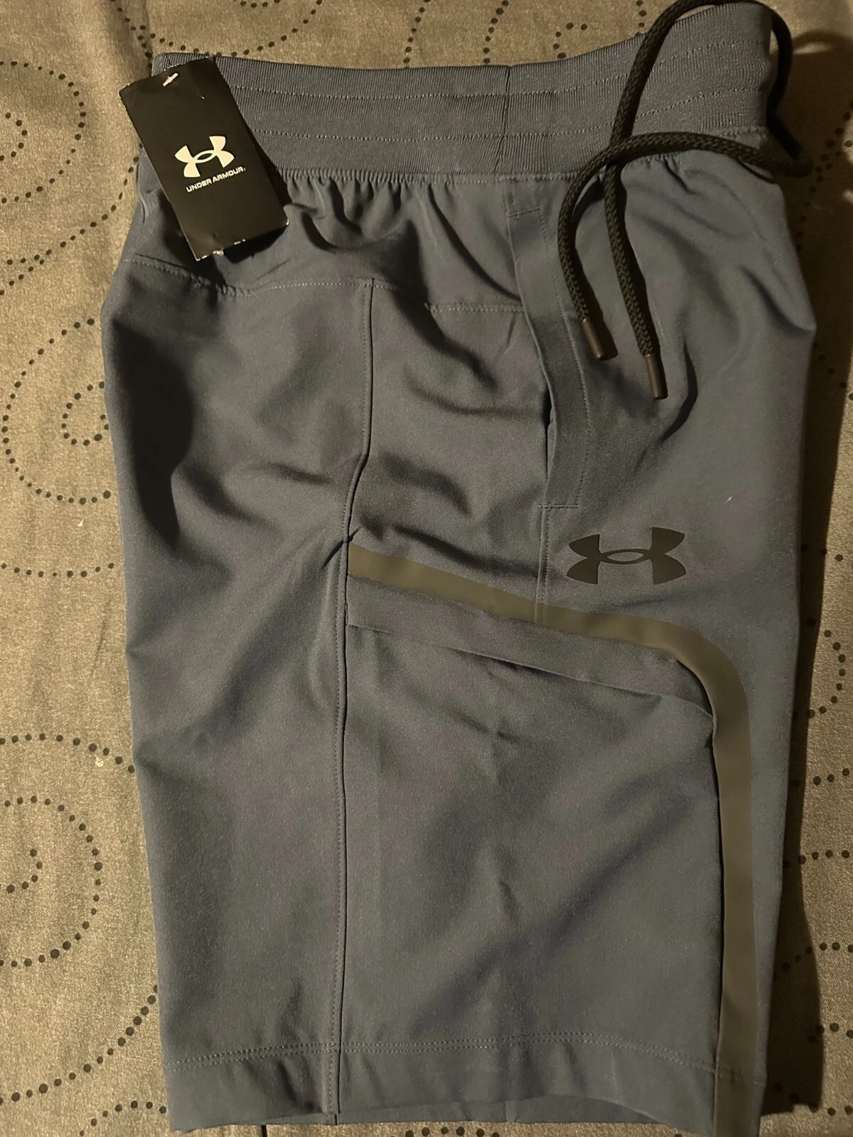 UNDER ARMOUR ELITE SPORTSTYLE CARGO #044 DOWNPOUR GRAY SHORTS SIZE S MEN $90.00