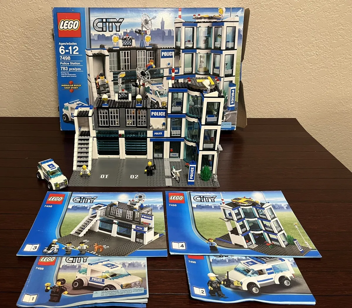 LEGO CITY: Police Station (7498) 95% Plus Complete With Manual And