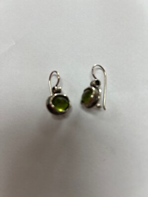 Silpada SS ''Daintree'' Green Glass Drop Earrings W1455 [045DuW]