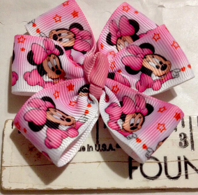 Arco mágico antideslizante Minnie Mouse (3 pulgadas) HairBow (s) Foto 2 de 4