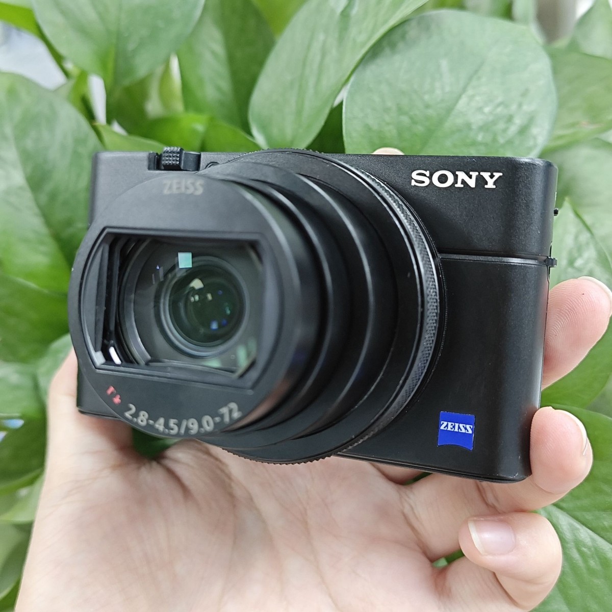 Sony Cyber Shot RX100 VI M6 Compact Digital Camera Black English