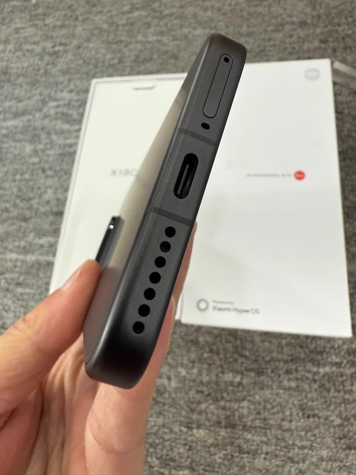 Xiaomi 15 12GB+256GB 6.36 in 90W 5400mAh DUAL SIM GSM Unlocked From China - Image 4 of 4