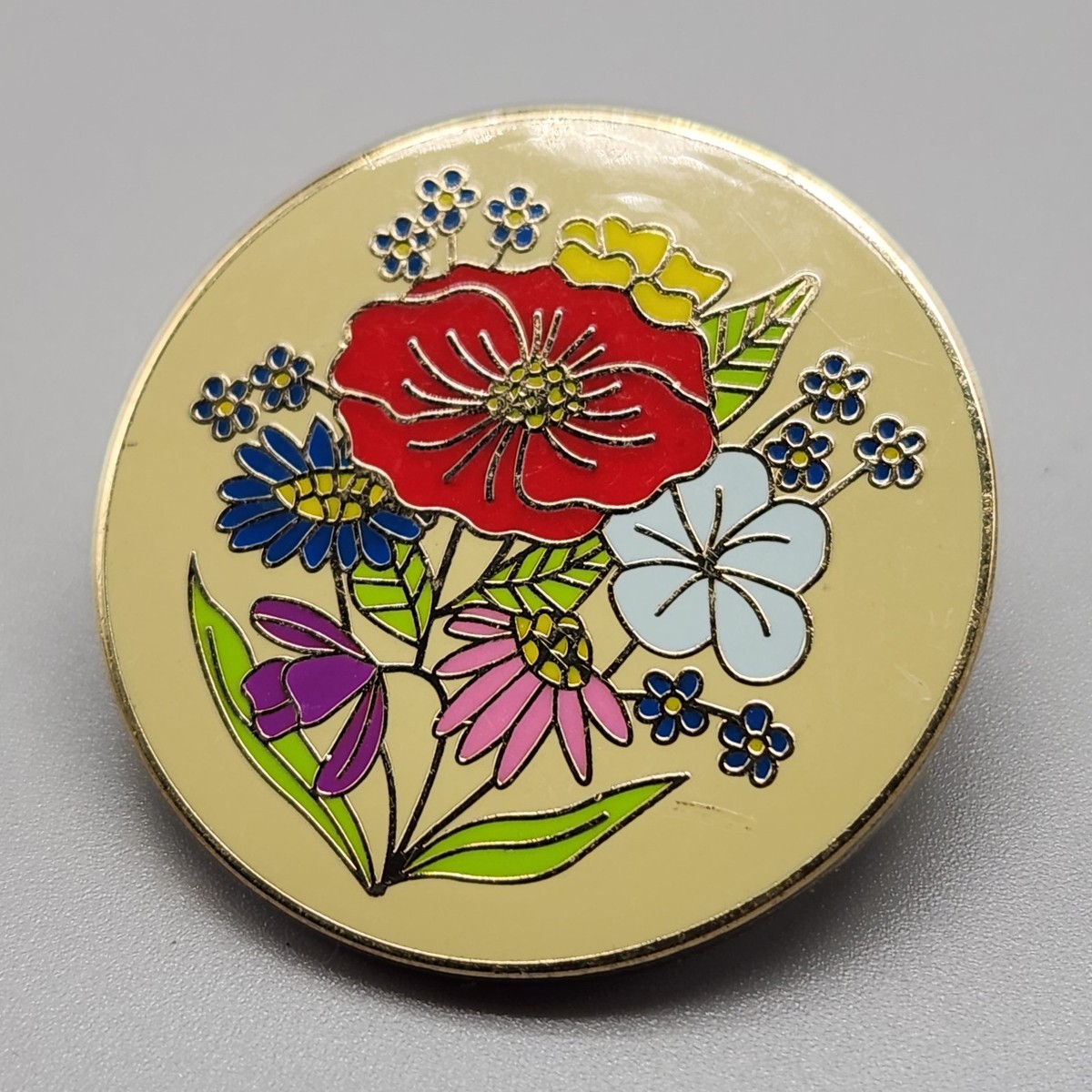 Bracelegs Collective Poppy Wildflower Pin Streetwear Gold Tone Rare Brooch Spray View 2