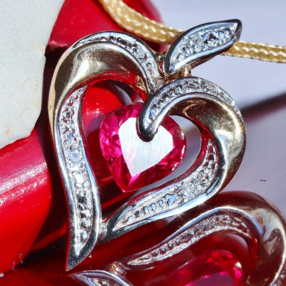 10k multi tone gold pendant 0.77ct lab-created ruby diamond open heart 1.5gr - Image 2 of 4