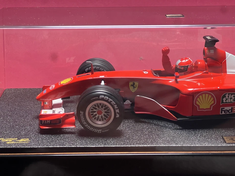 1:18 Hot Wheels Ferrari 2001 WORLD CHAMPION #1 Michael Schumacher 53956 Marlboro - Image 4 of 4