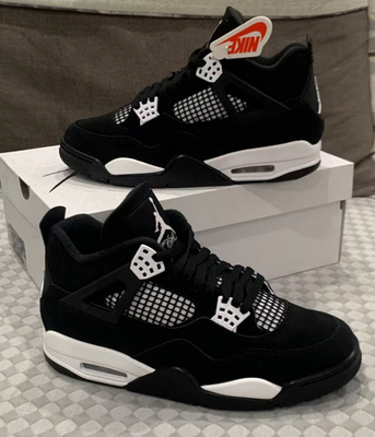 Jordan 4 Retro 