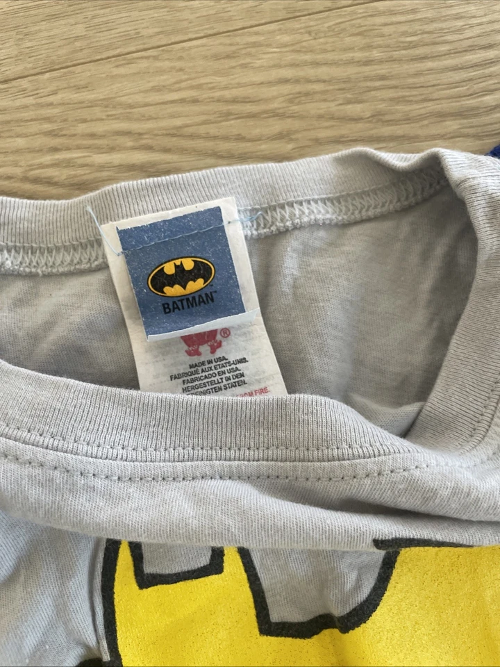 万圣节服装蝙蝠女孩 T 恤、斗篷和面具成人尺寸小号全新 — 第 4/4 张图片