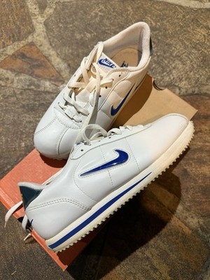 Nike Cortez Size 8.5 Vintage Sneakers 2005 Deluxe White Shoes READ DESCRIPTION