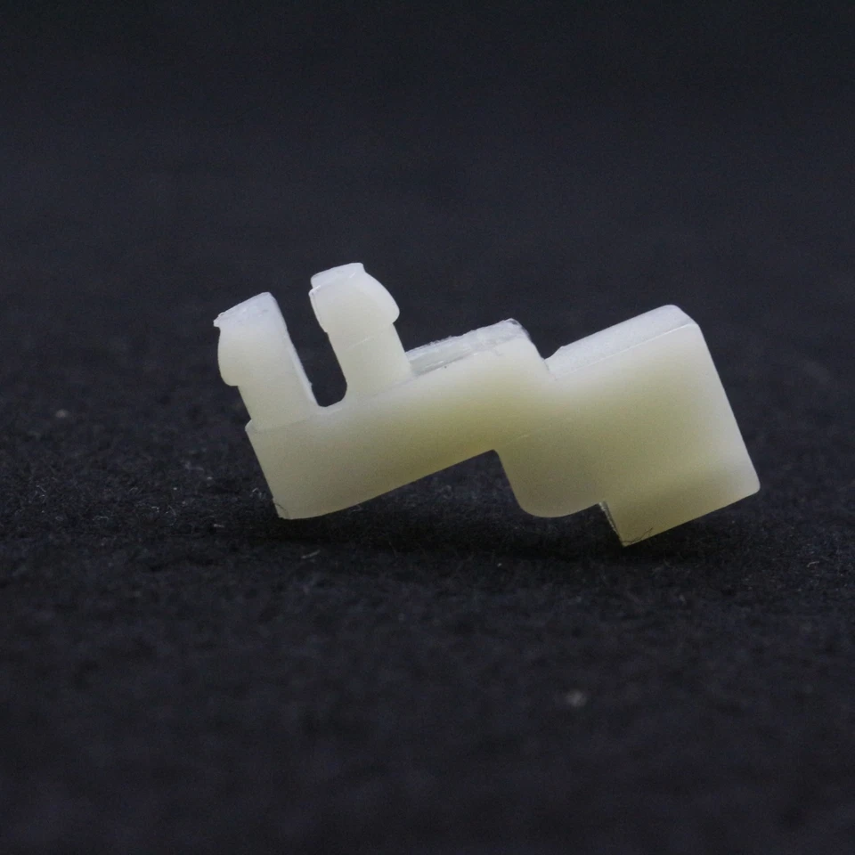 Manija exterior de puerta 10 piezas lado derecho a presión para Toyota Camry T100 Lexus LS430 Foto 4 de 4