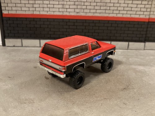 1991 Chevy Blazer K5 Lifted 4x4 Truck 1/64 Diecast Custom Off Road Greenlight - Picture 5 of 15