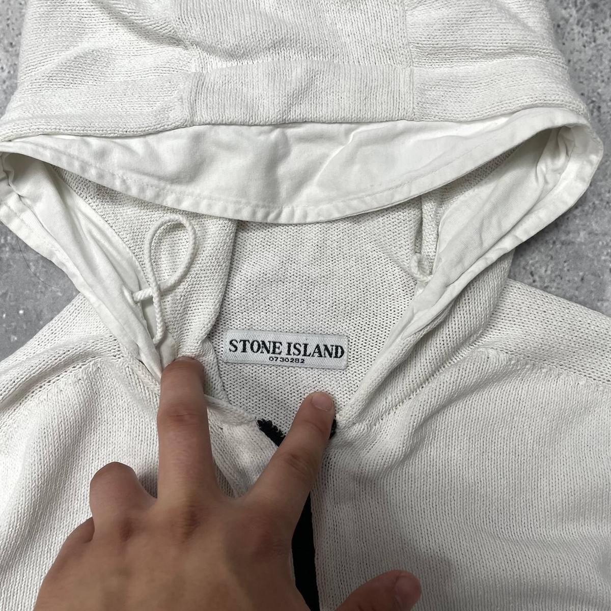 Vintage 2000s Stone Island Zip-Up Cotton Knit Hoodie White Vintage 2000s Stone Island Zip-Up Cotton Knit Hoodie White