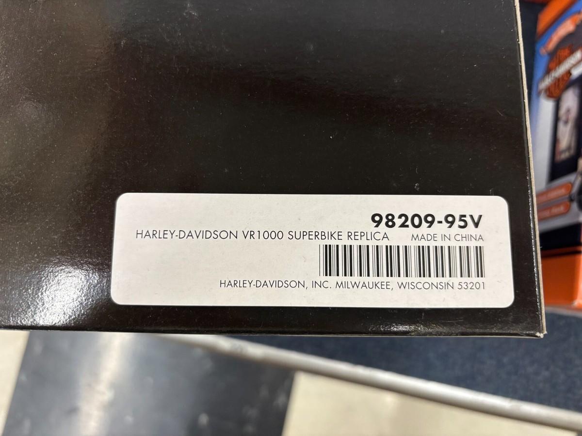 Harley-Davidson Racing VR1000 Die Cast Superbike Replica 1:9 
