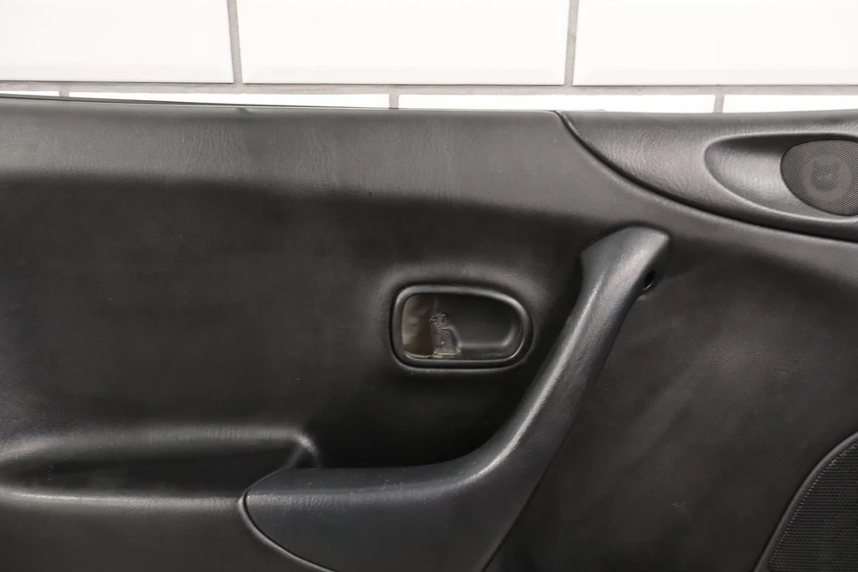 Panel de moldura interior de puerta del conductor izquierdo Mazda Miata NB 1999-2000 Foto 4 de 4