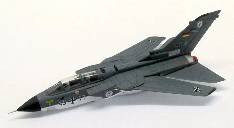 Corgi 1/72 Scale AA33608 Panavia Tornado IDS MFG-1 Fed German Navy Schleswig '87 - Image 2 of 4