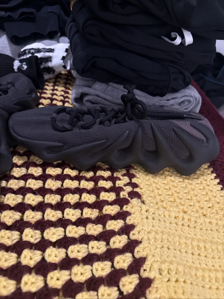 Size 11 - Adidas Yeezy 450 Utility Black - Image 3 of 4