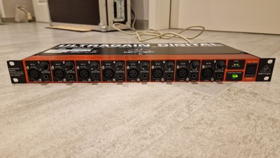 Behringer ADA8200 Ultragain