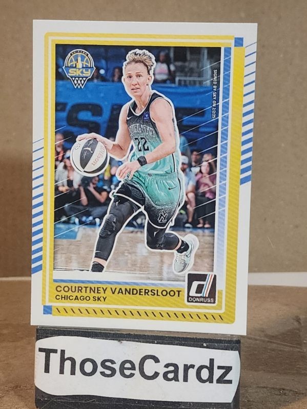 2025 Donruss WNBA #34 Courtney Vandersloot