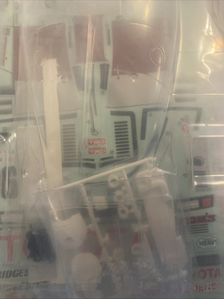 NIP TAMIYA 1/12 TOYOTA TOMS 84C RC SPARE BODY SET 51486 RM-01 - Image 3 of 4