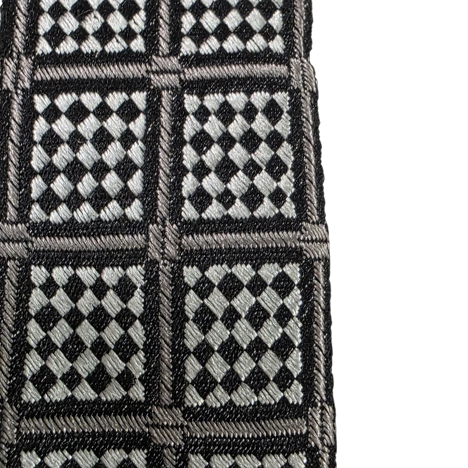 Gravata masculina Joseph & Feiss International preta prata tecido de seda Argyle Business - Imagem 4 de 4