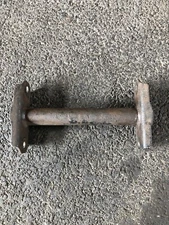 PEUGEOT SPEEDFIGHT 100 ENGINE MOTOR MOUNT BRACKET OEM 