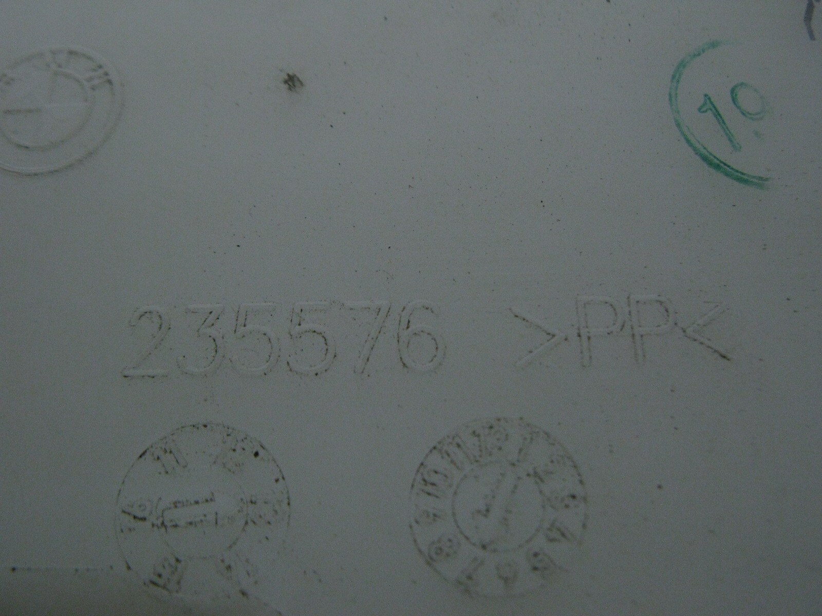 1419 BMW F30 328i xDRIVE WINDSHIELD WASHER FLUID RESERVOIR BOTTLE OEM