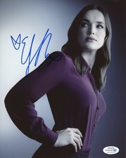 Elizabeth Henstridge Agents of Shield Autographed Signed 8x10 Photo ACOA