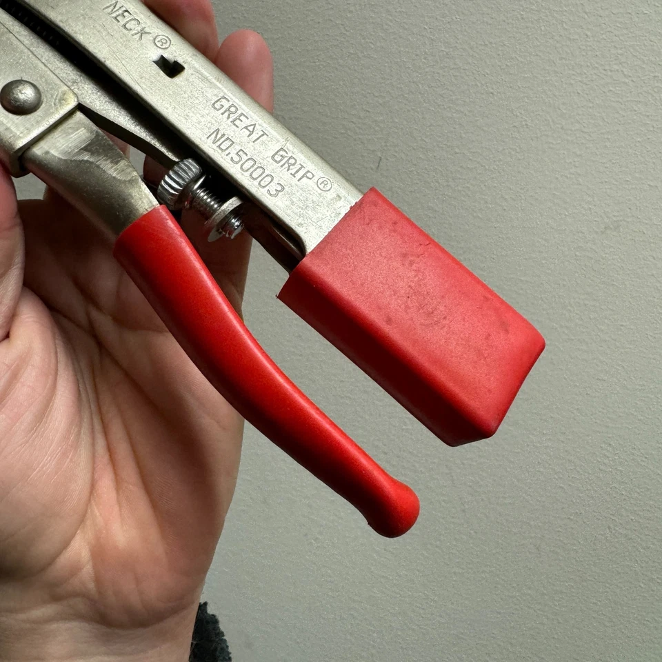 Alicates de bloqueo vintage GRAN CUELLO #50003 GRAN AGARRE 9 1/2" con mango rojo Foto 3 de 4