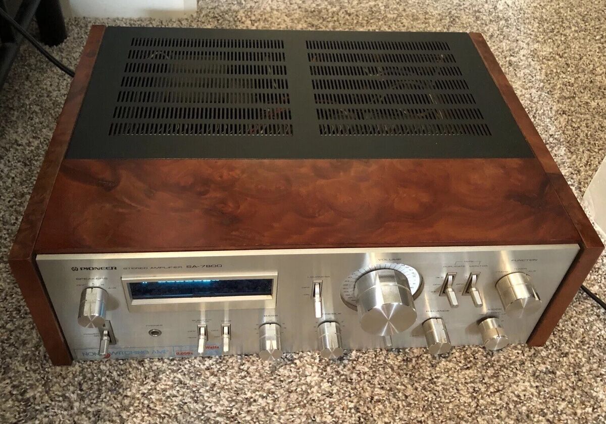 Beautiful Pioneer SA-7800 Stereo Integrated Power Amplifier Beautiful Pioneer SA-7800 Stereo Integrated Power Amplifier