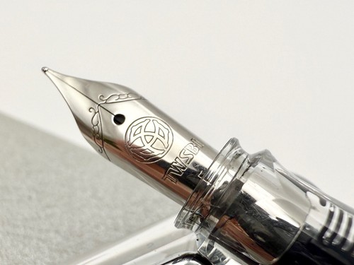 TWSBI ECO T DEMONSTRATOR FOUNTAIN PEN FINE NIB - Picture 4 of 9