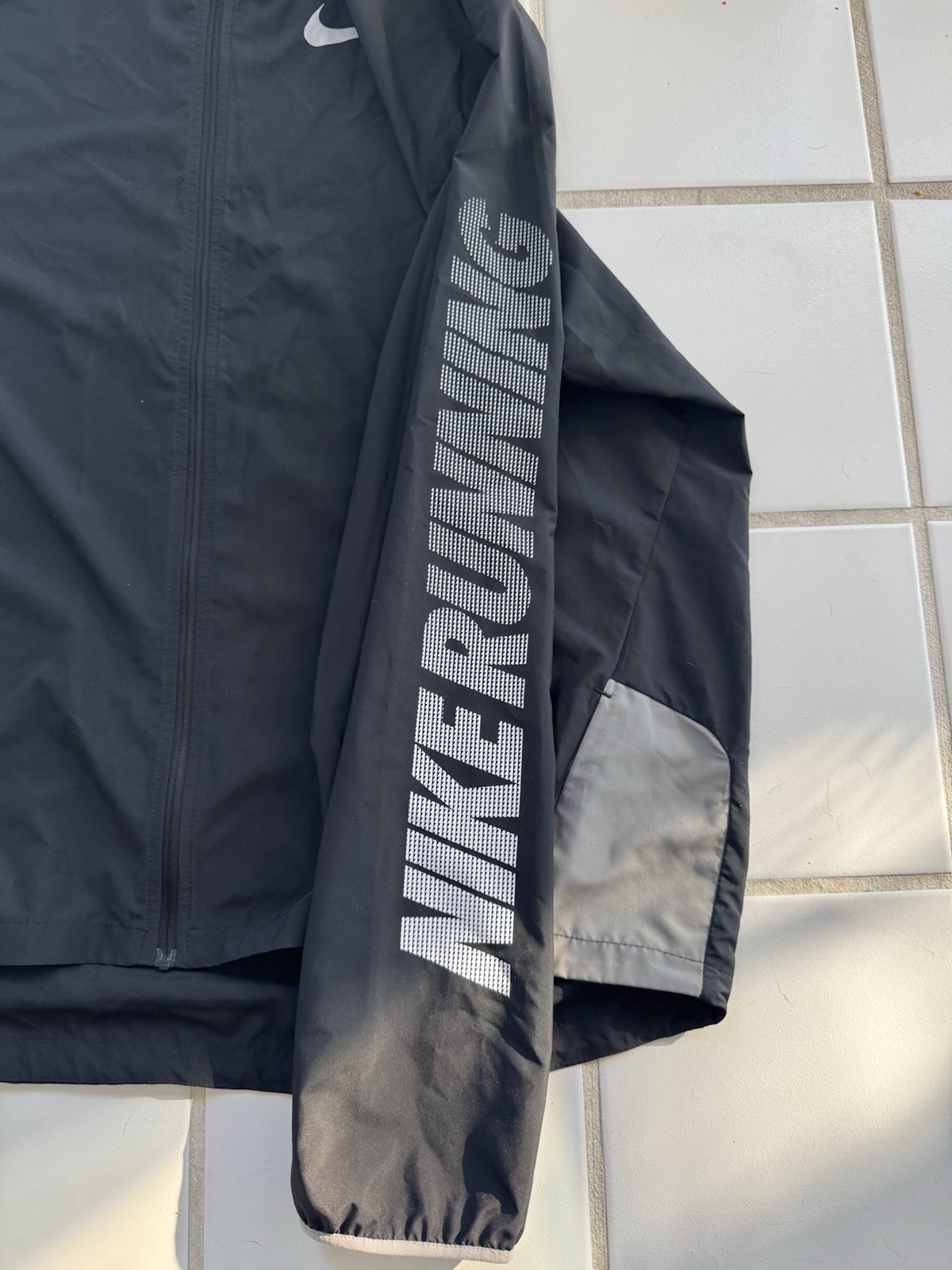 Nike Running Lightweight Jacket - image 3