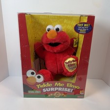 Tickle Me Elmo Surprise 5th Anniversary In Box Untested