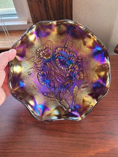Pretty Electric Old Imperial Carnival Glass Purple Pansy Bowl Great Color!!!!