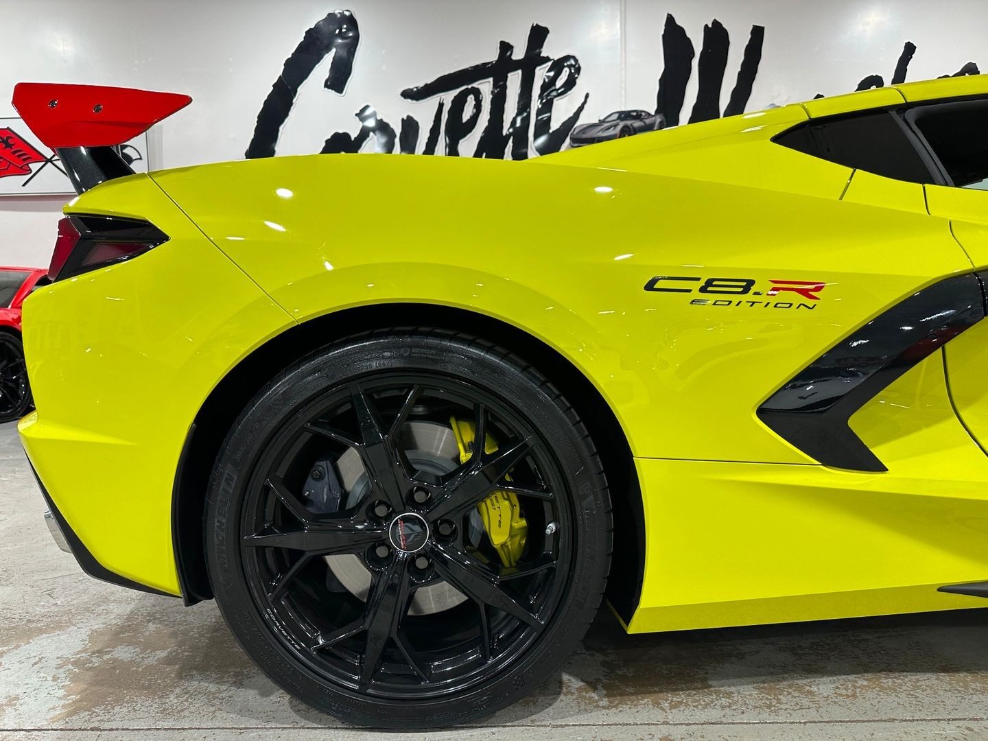 2022 [GD0] Accelerate Yellow Metallic Chevrolet Corvette   | C8 Corvette Photo 5