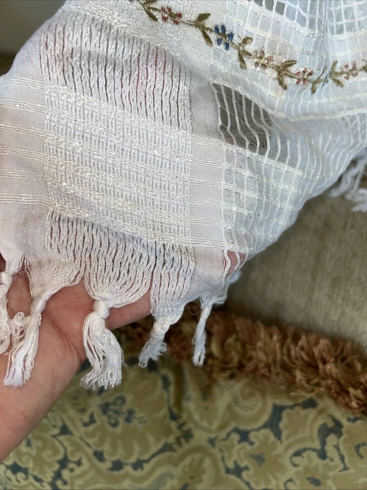 Ralph Lauren NWT White Shawl Wrap Scarf Perfect for Weddings Formals FRINGE - Imagem 4 de 4