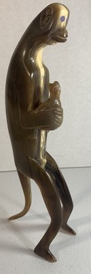 VTG MONKEY WITH BABY HAND CRAVED CAMEL BONE FIGURE WILDLIFE DECORATION