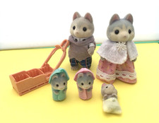 SYLVANIAN FAMILIES HUSKY FAMILY WITH TRIPLETS BUNDLE OF 5 FIGURES
