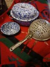 ** SET OF THREE ANTIQUE GRANITE WARE ENAMELWARE ITEMS VERY COUNTRY FARM  NICE!**