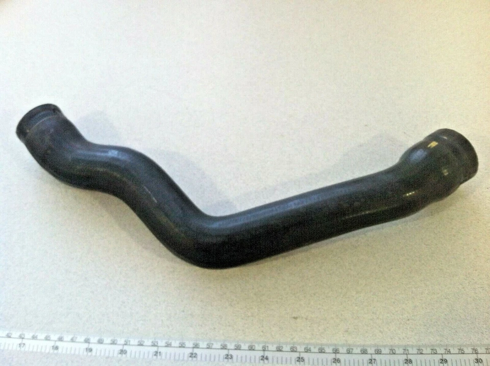 MERCEDES-BENZ C230 C280 W202 1997-2000 ~ MANGUERA SUPERIOR RADIADOR Foto 2 de 3