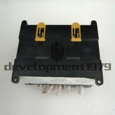 Ein Omron CP1L-M30DR-A Plc Gebraucht