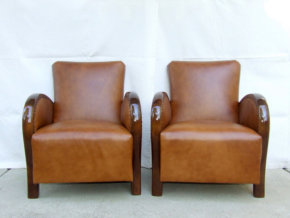 A Pair of Art Deco Style Leather Armchairs A Pair of Art Deco Style Leather Armchairs