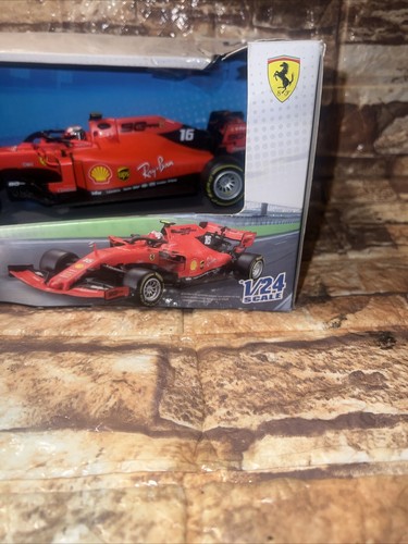 Maisto Tech 1:24 RC Red Ferrari F1 SF 90 2.4Ghz Remote Control Indy Car New - Picture 9 of 12