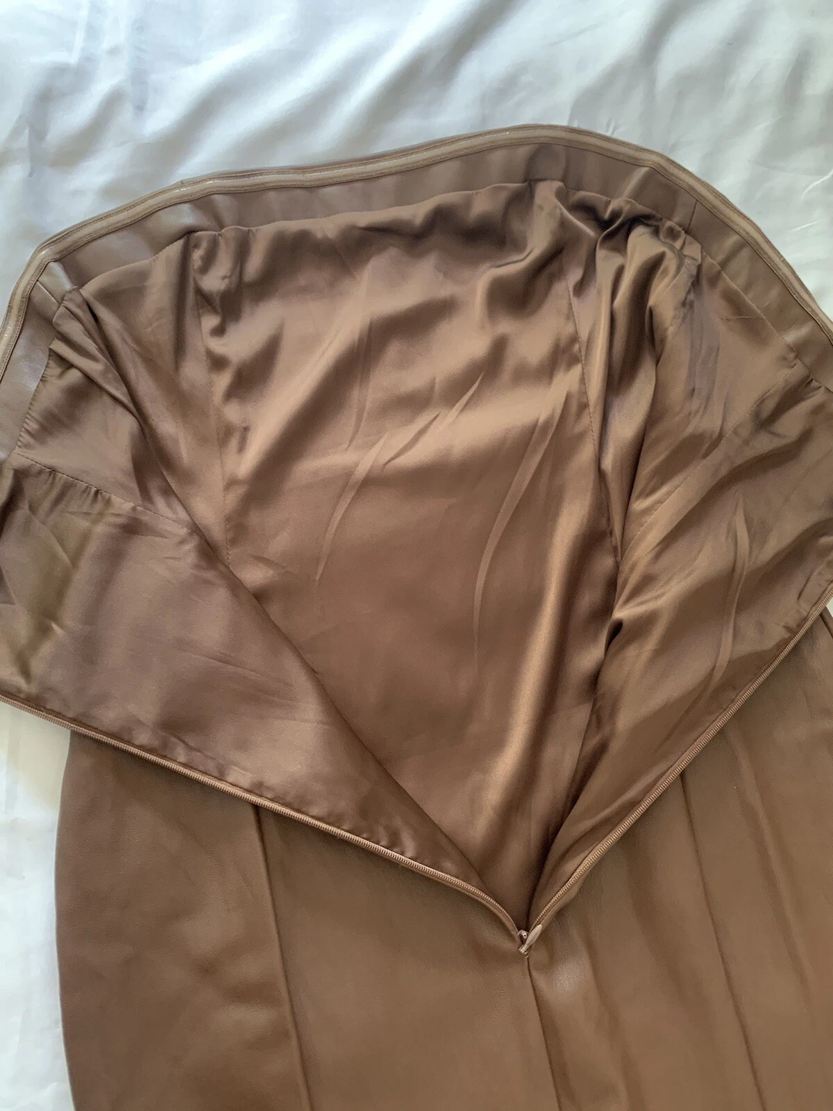 VETEMENTS Abbigliamento