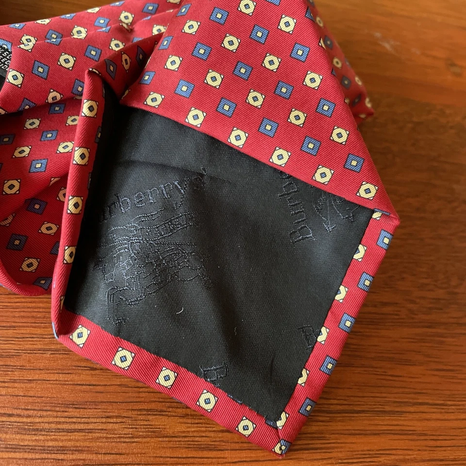 BURBERRY LONDON MEN'S TIE RED BLUE CREAM Polka Dot Silk Italy 3.75"x60" WIDE - Image 4 of 4