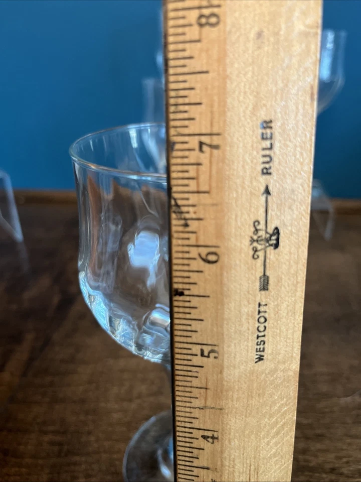 Vintage Set of 4 Oneida “Spin” Wine Glasses Beautiful Optic Swirl ~ Excellent! - Image 4 of 4