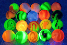 Vintage Marbles Lot- .63"- .55"- UV Glowing Jabo Swirls- L388