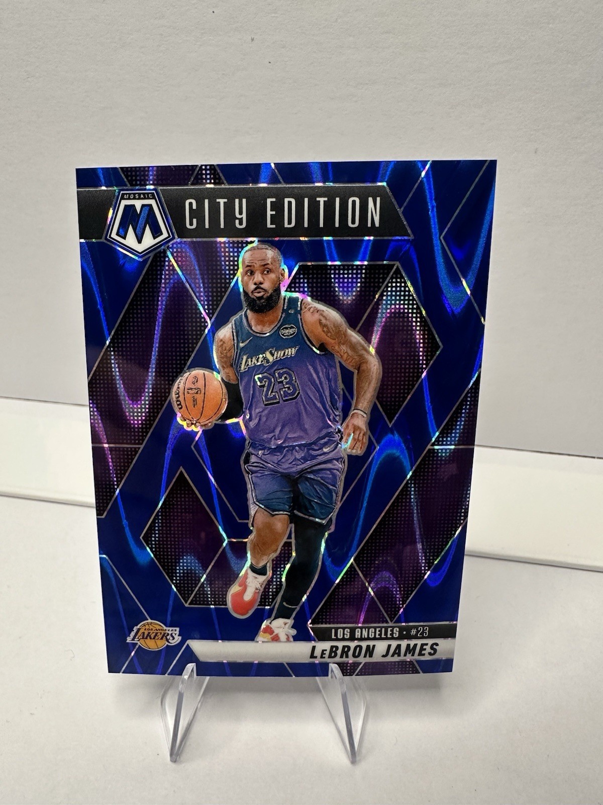 2024-25 Panini Mosaic LeBron James #286 Blue Seismic Prizm /149 LA Lakers
