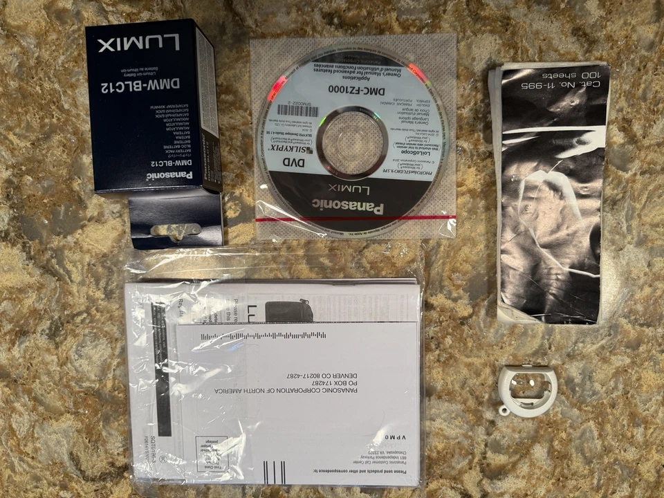 Cámara digital Panasonic LUMIX DMC FZ1000 4K 25-400 mm paquete de lentes Leica Foto 3 de 4