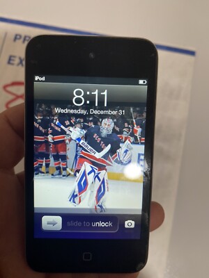 Apple iPod Touch 4th Generation Model A1367 32GB - Black / Chrome