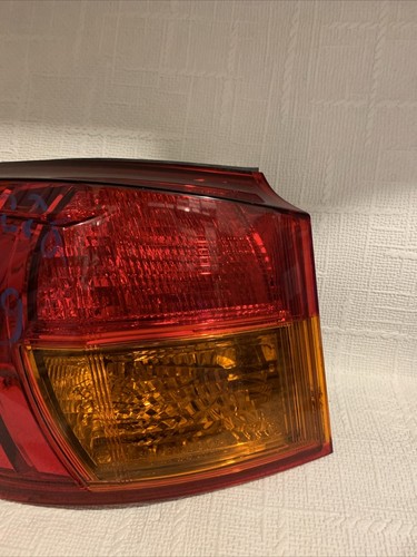 Luz trasera exterior izquierda lado pasajero Lexus IS 220d 2.2 2005-2012 - Imagen 5 de 24
