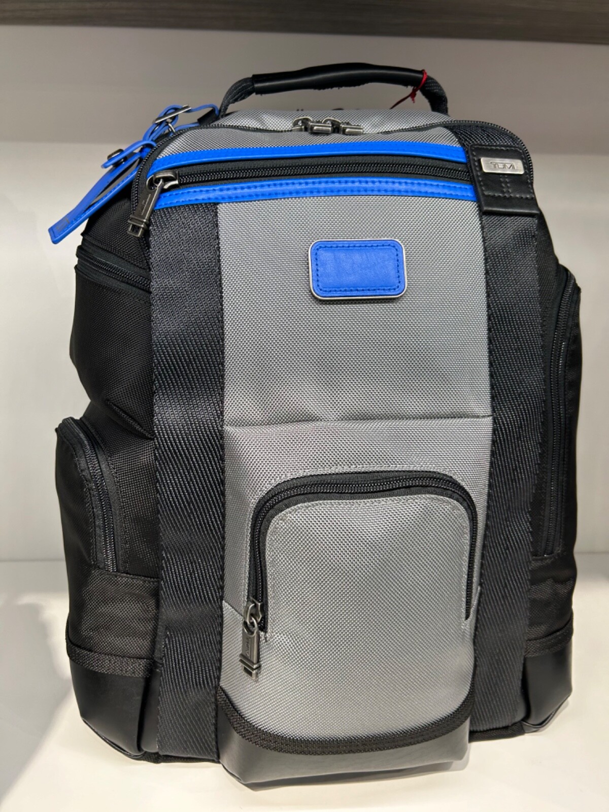 トゥミ Tumi Hedrick Deluxe Brief Pack リュック TUMI - 【大人気】TUMI HEDRICK DELUXE BRIEF PACK リュックの